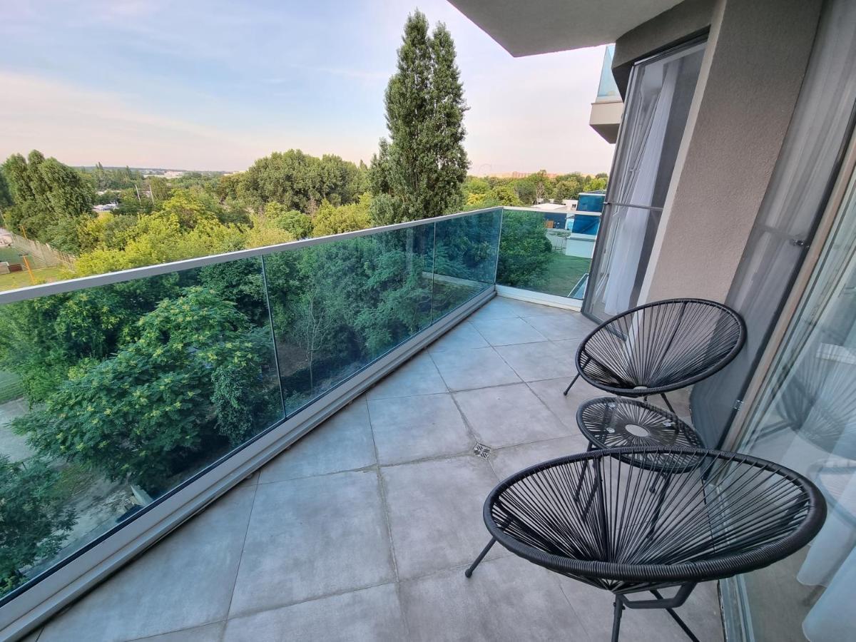 Grand Look & Best Location For Business On Bukarest Exteriör bild